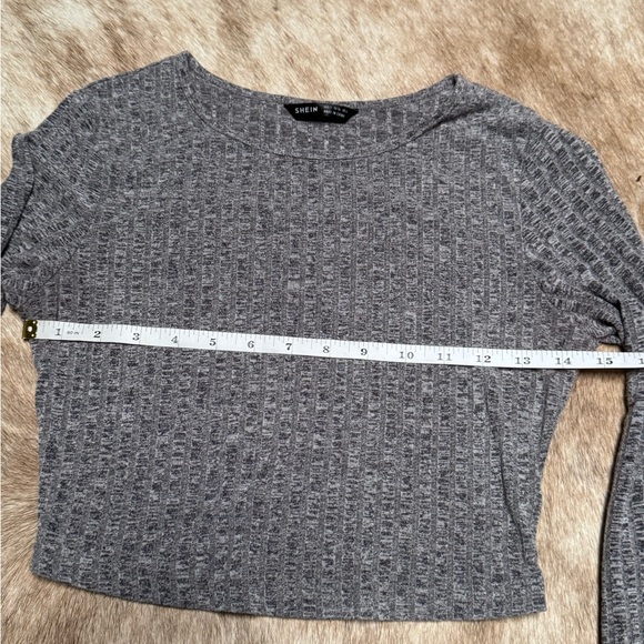 SHEIN Charcoal Ribbed Crop Top - Picture 4 of 5